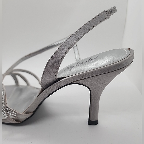 Jacqueline Ferrar Silver High Heel Shoes  Rhinestones Open Toe Size 6.5 M. New - Picture 5 of 12